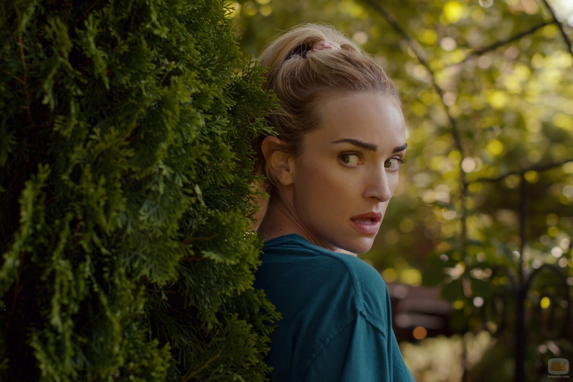 Brianne Howey en la temporada 3 y el capítulo 04 de 'Ginny y Georgia'