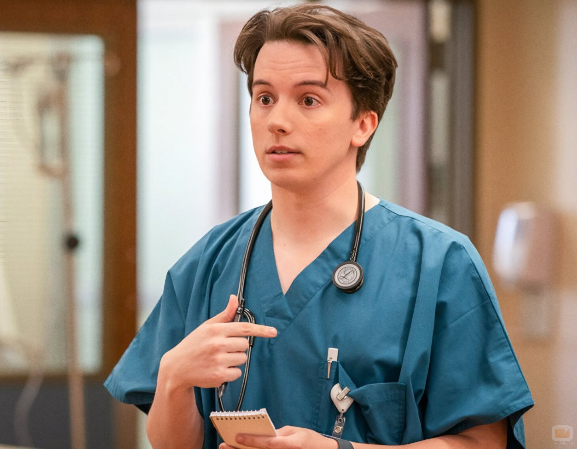 Mekki Leeper en el 1x01 de 'St. Denis Medical'