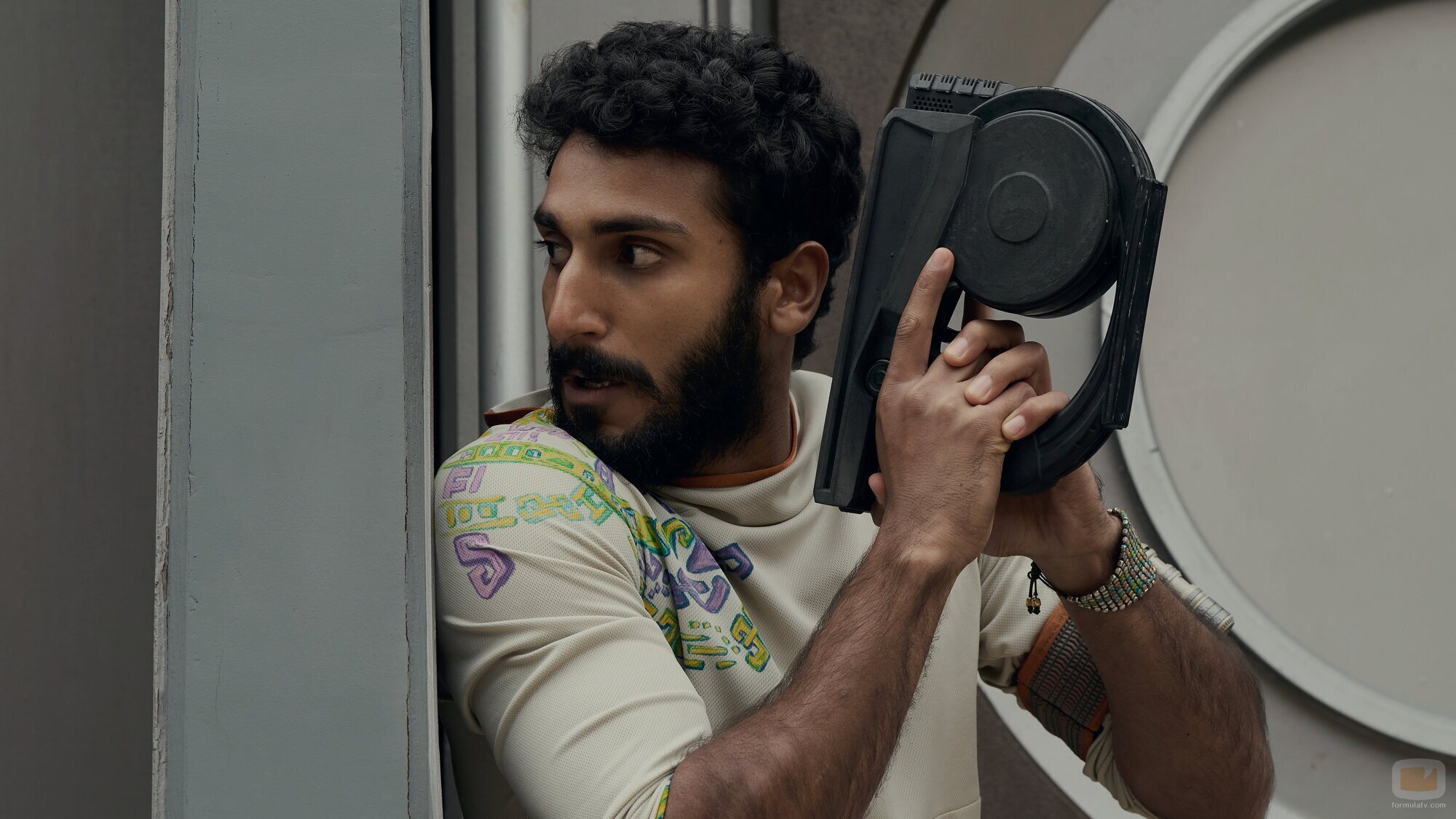 1x05 titulado 'Seguimiento bélico infinito' de 'Matabot'