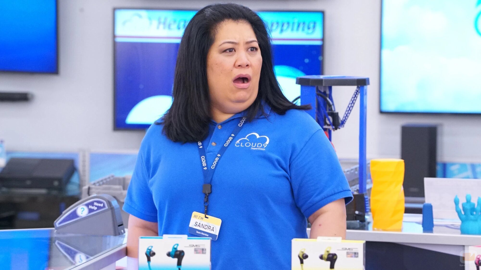 Kaliko Kauahi en 3x04 'Intimidación en el Trabajo' de 'Superstore'