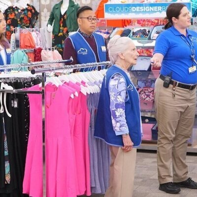 Foto de Temporada 3 y el capítulo 04 de 'Superstore'