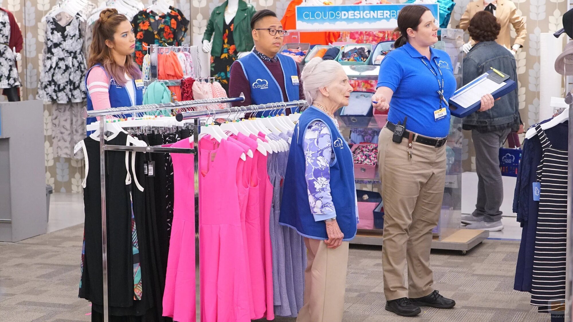 Foto de Temporada 3 y el capítulo 04 de 'Superstore'
