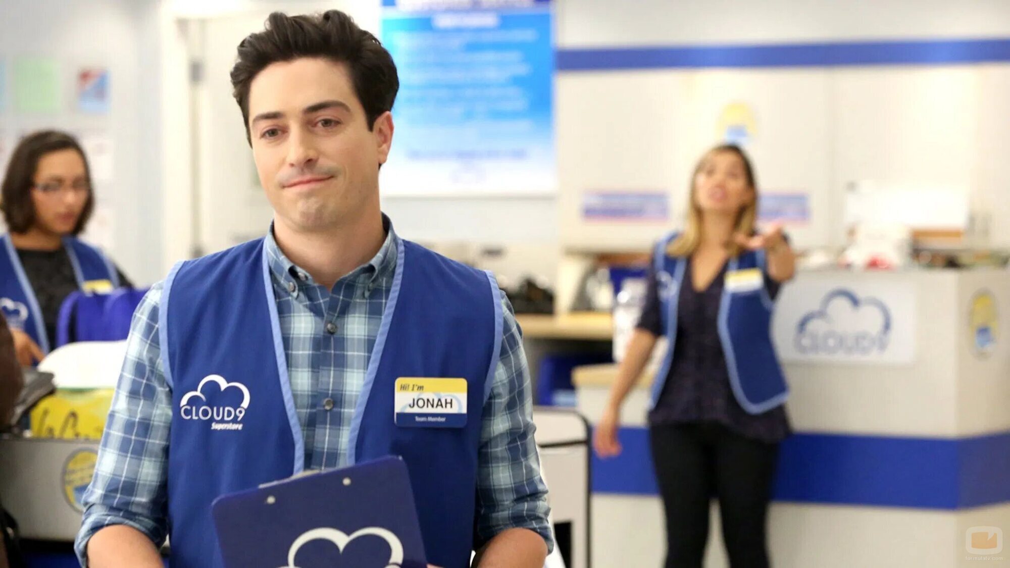 Ben Feldman en el 3x06 de 'Superstore'