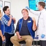 America Ferrera y Ben Feldman en 3x06 'Fondo de Salud' de 'Superstore'