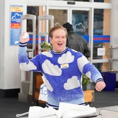 Mark McKinney en Capítulo 7 titulado 'Nochebuena' de 'Superstore'
