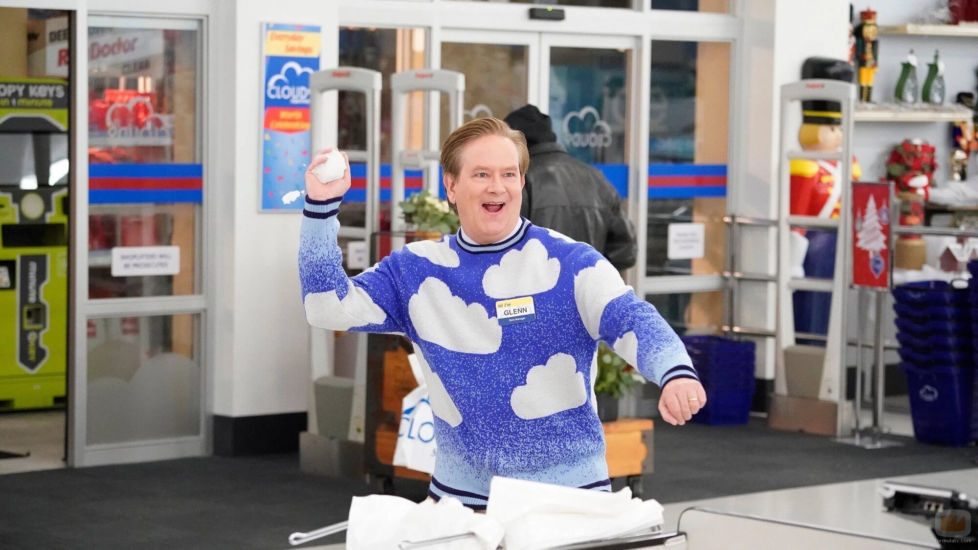 Mark McKinney en Capítulo 7 titulado 'Nochebuena' de 'Superstore'