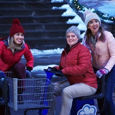 Capítulo 7 titulado 'Nochebuena' de 'Superstore'
