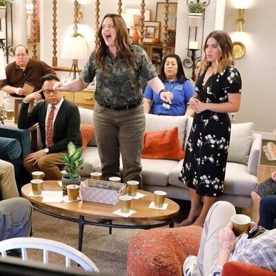 'Fiesta de los Globos de Oro' de 'Superstore'