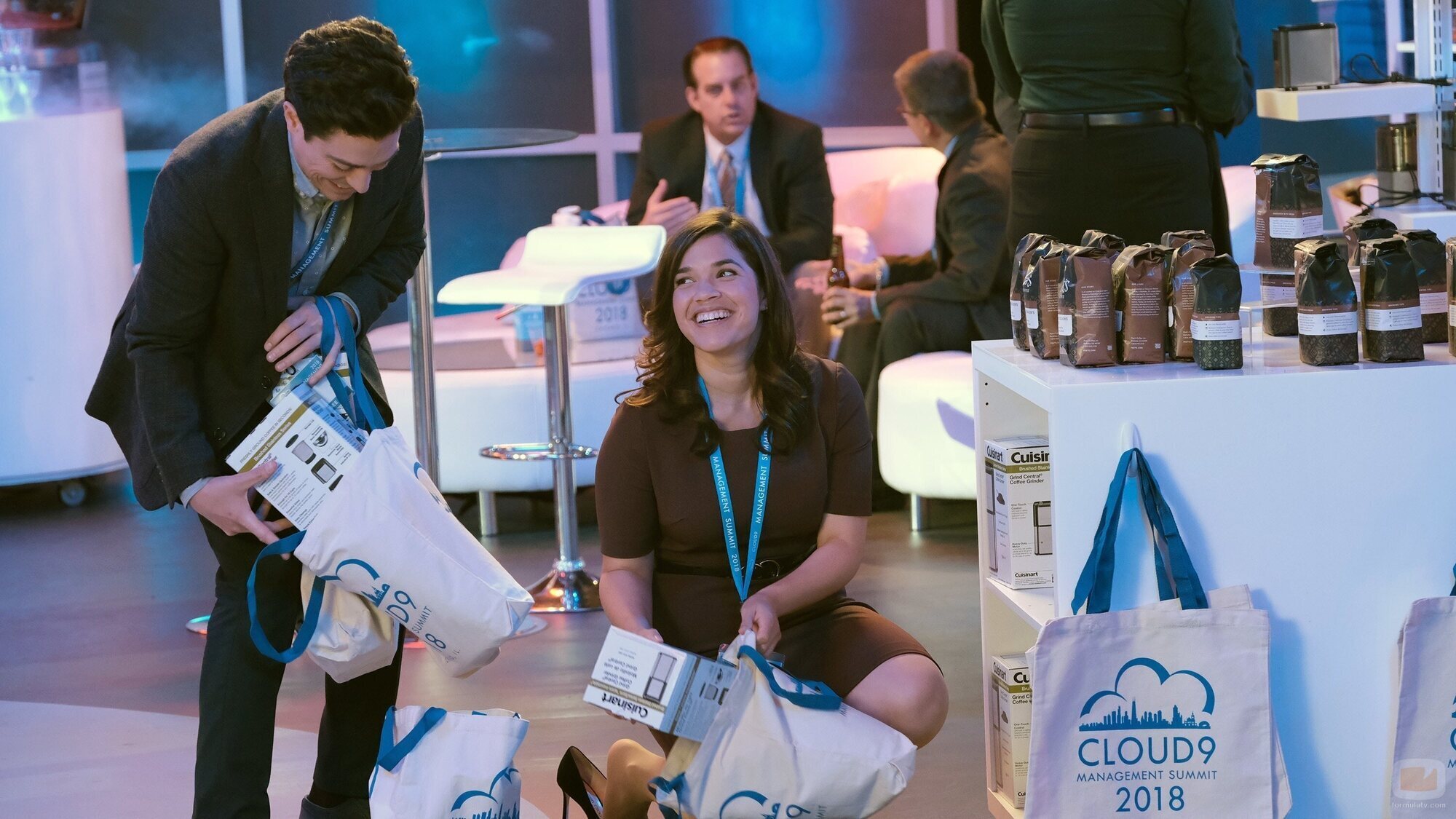 America Ferrera en la temporada 4 y el capítulo 08 de 'Superstore'