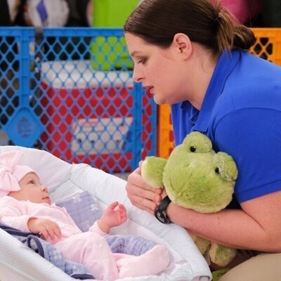 Lauren Ash en 'Academia Cloud 9' de 'Superstore'