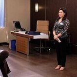 America Ferrera y Nichole Bloom en 4x10 titulado 'Academia Cloud 9' de 'Superstore'