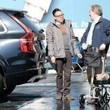 Nico Santos y Mark McKinney en el 4x11 de 'Superstore'