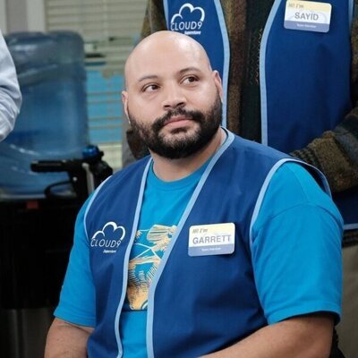 Colton Dunn en Capítulo 11 titulado 'El reto de los pasos' de 'Superstore'