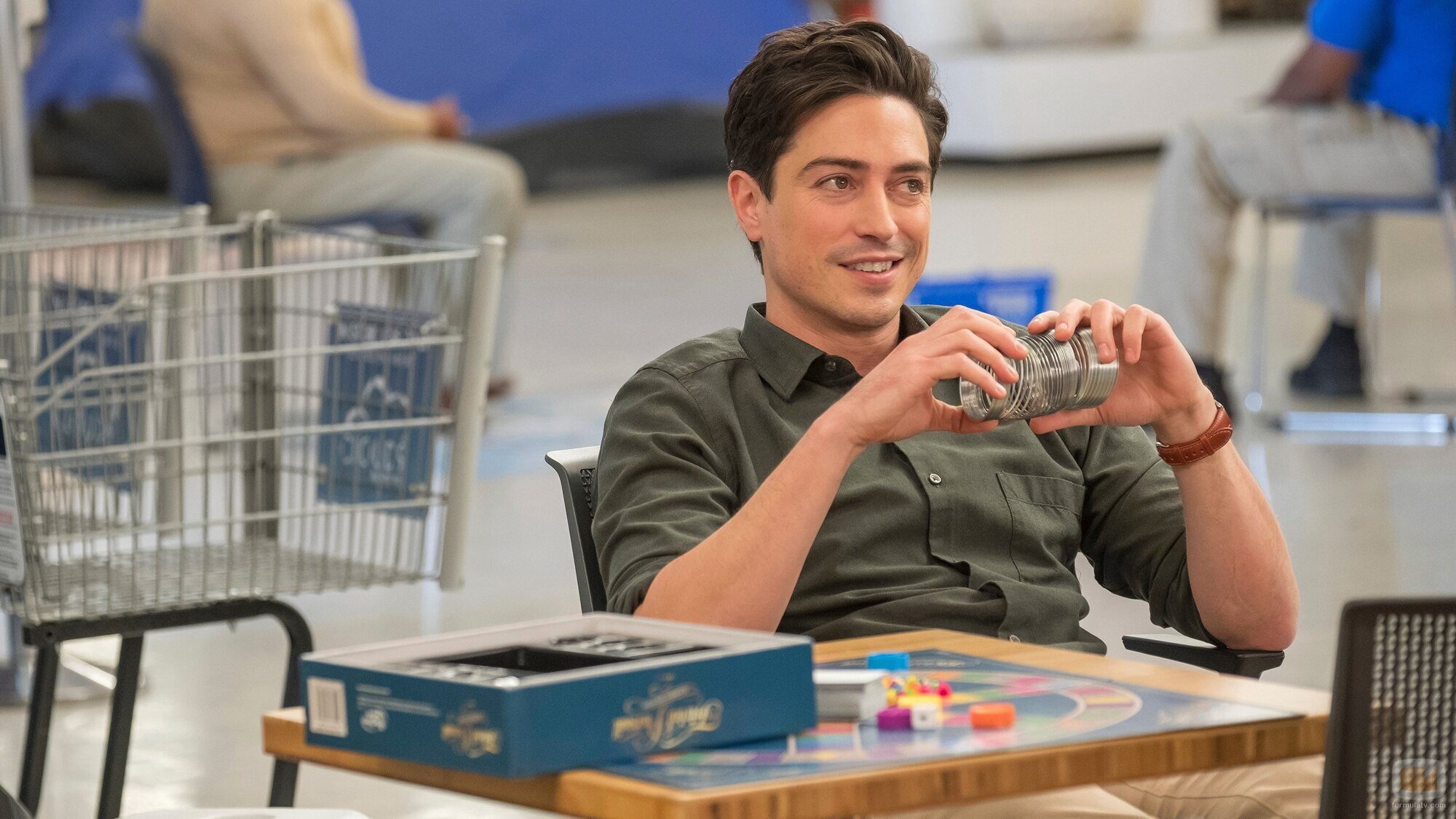 Ben Feldman en la temporada 4 y el capítulo 12 de 'Superstore'