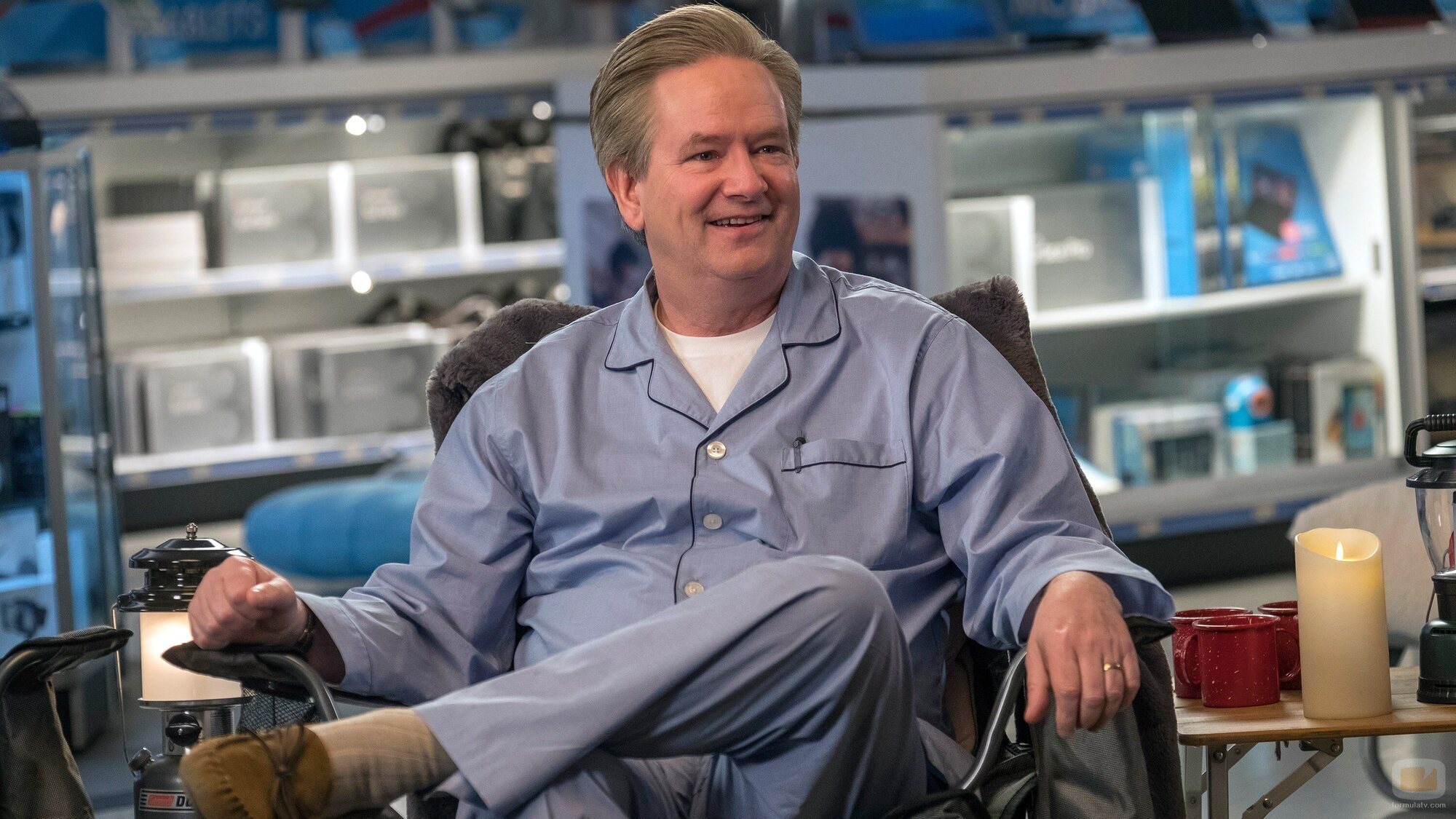 Mark McKinney en 4x12 'Hielopocalipsis' de 'Superstore'