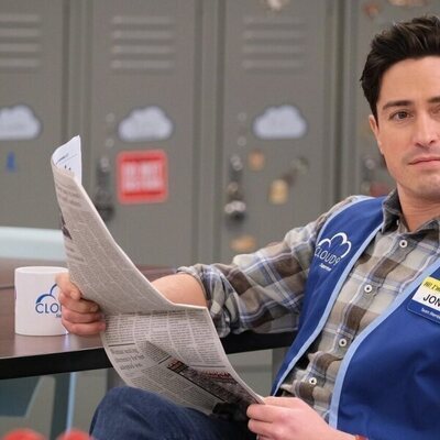 Ben Feldman en el 4x13 de 'Superstore'