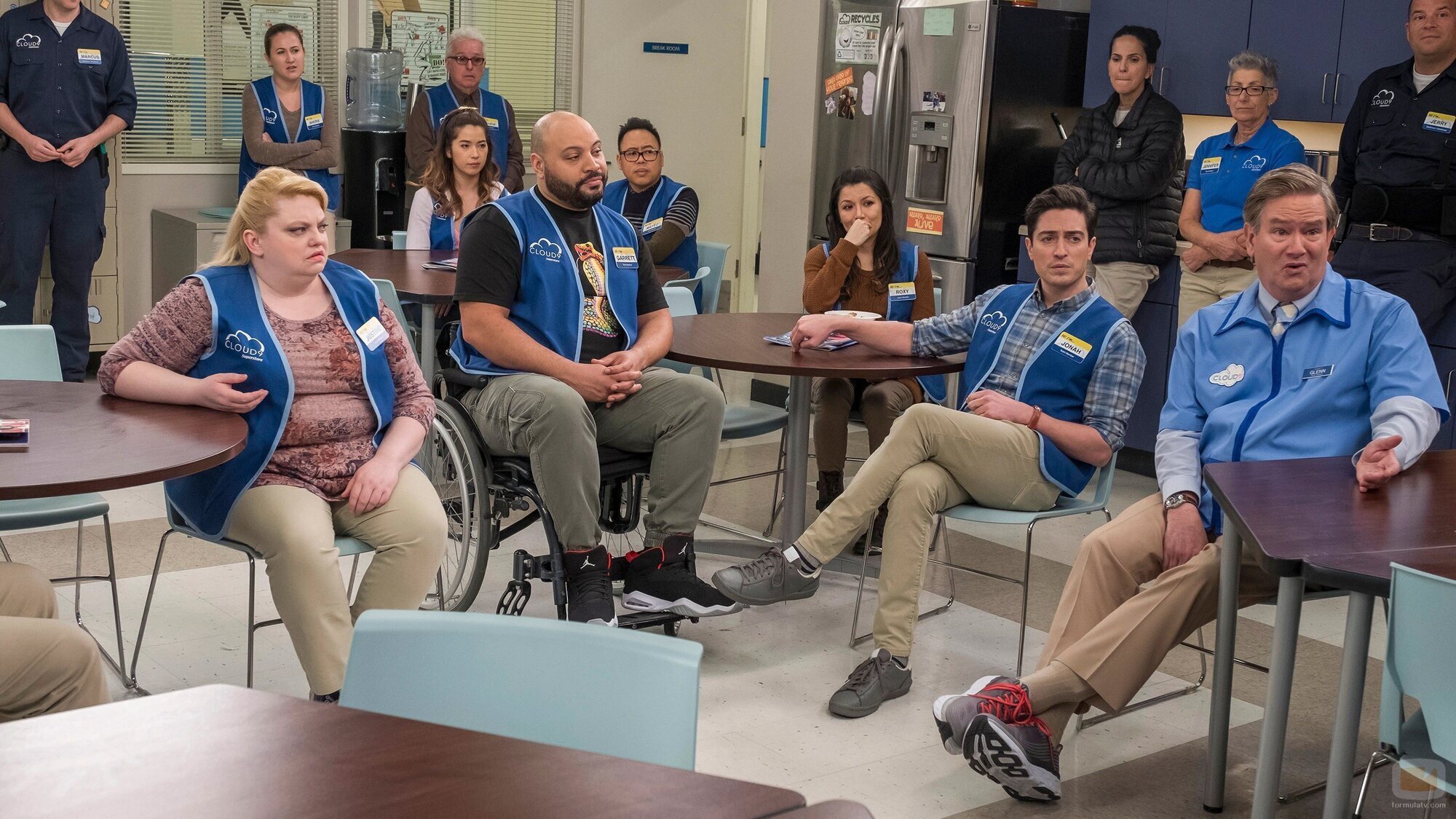 4x15 titulado 'El sueldo' de 'Superstore'