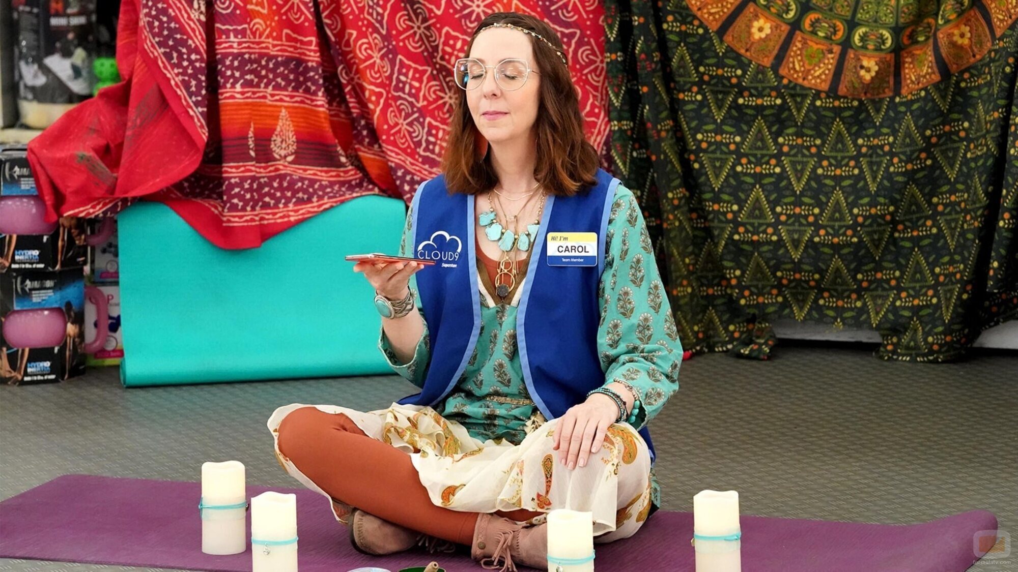 Irene White en Capítulo 5 titulado 'Cuidado' de 'Superstore'