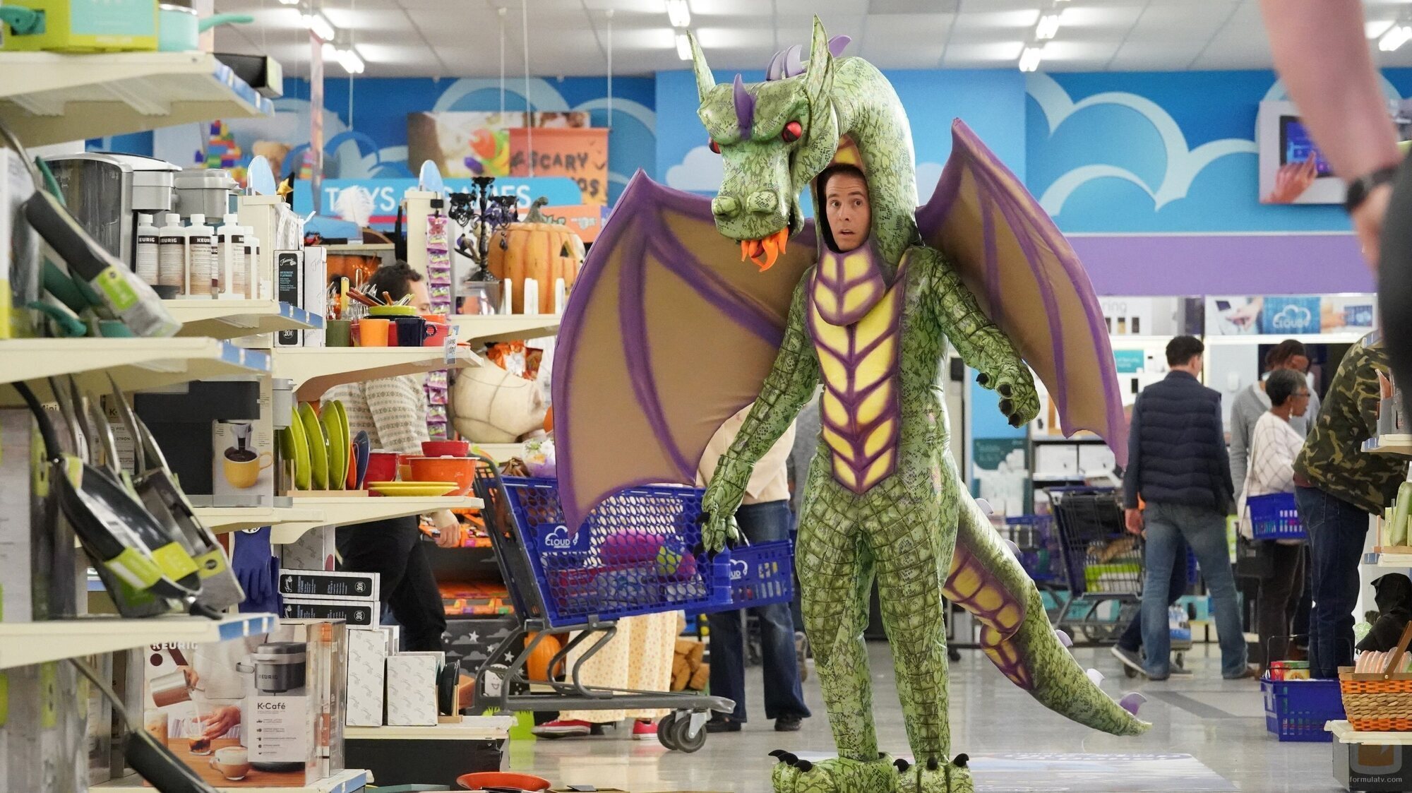 Jon Barinholtz en 5x06 titulado 'Truco o trato' de 'Superstore'