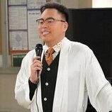 Nico Santos en Capítulo 13 titulado 'Favoritismo' de 'Superstore'