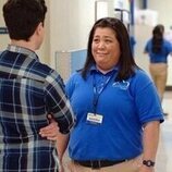 Kaliko Kauahi en el 6x13 de 'Superstore'
