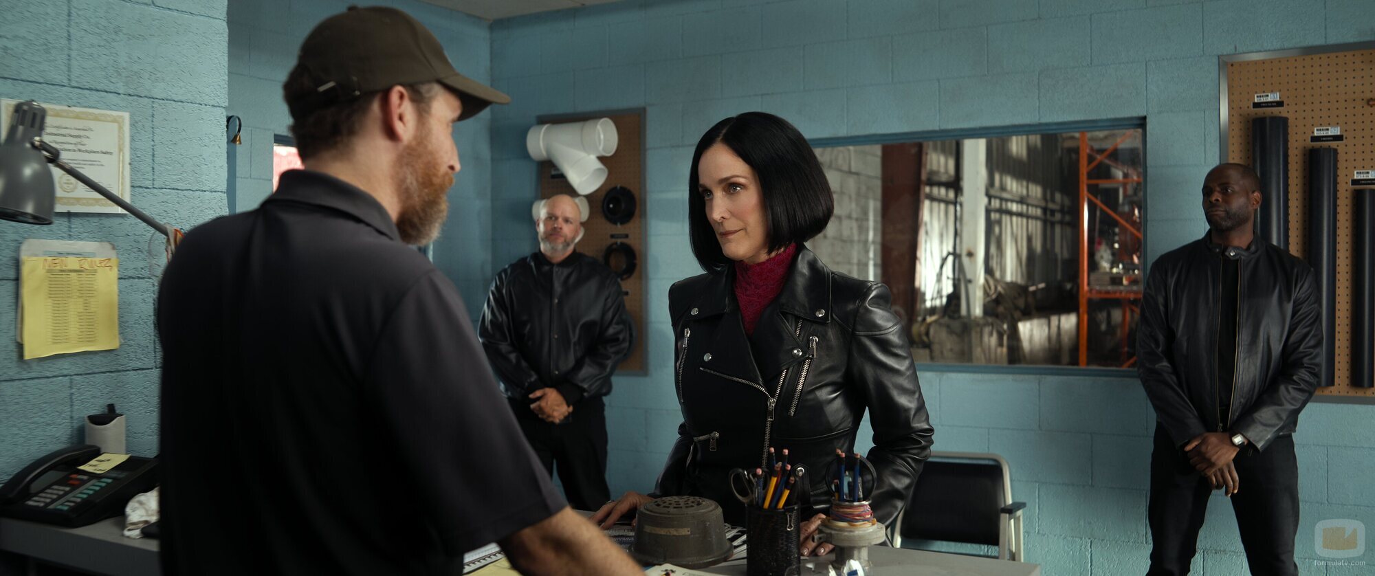 Carrie-Anne Moss en el 2x04 de 'Fubar'