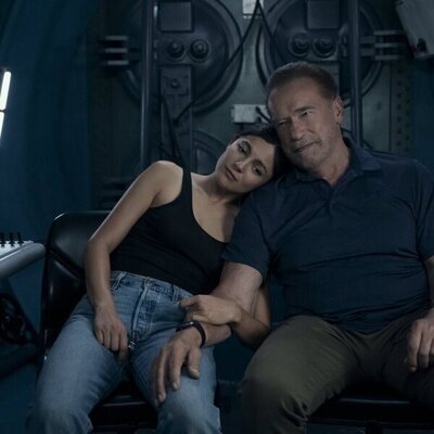 Arnold Schwarzenegger y Monica Barbaro en 'Pizzapocalipsis Penny Possum' de 'Fubar'