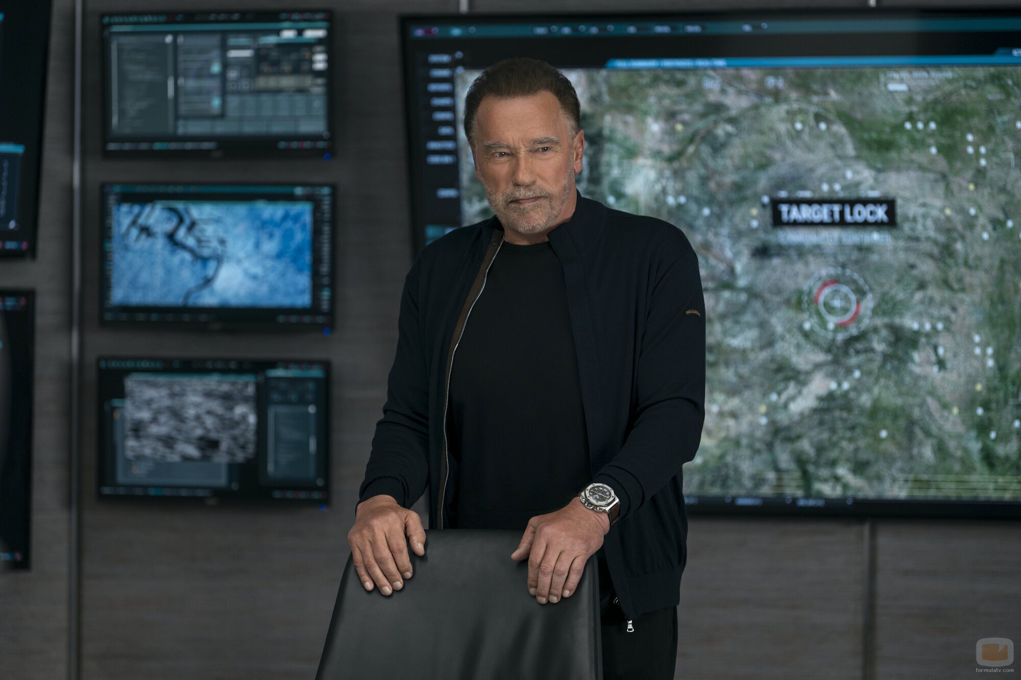 Arnold Schwarzenegger en 2x06 'Pizzapocalipsis Penny Possum' de 'Fubar'