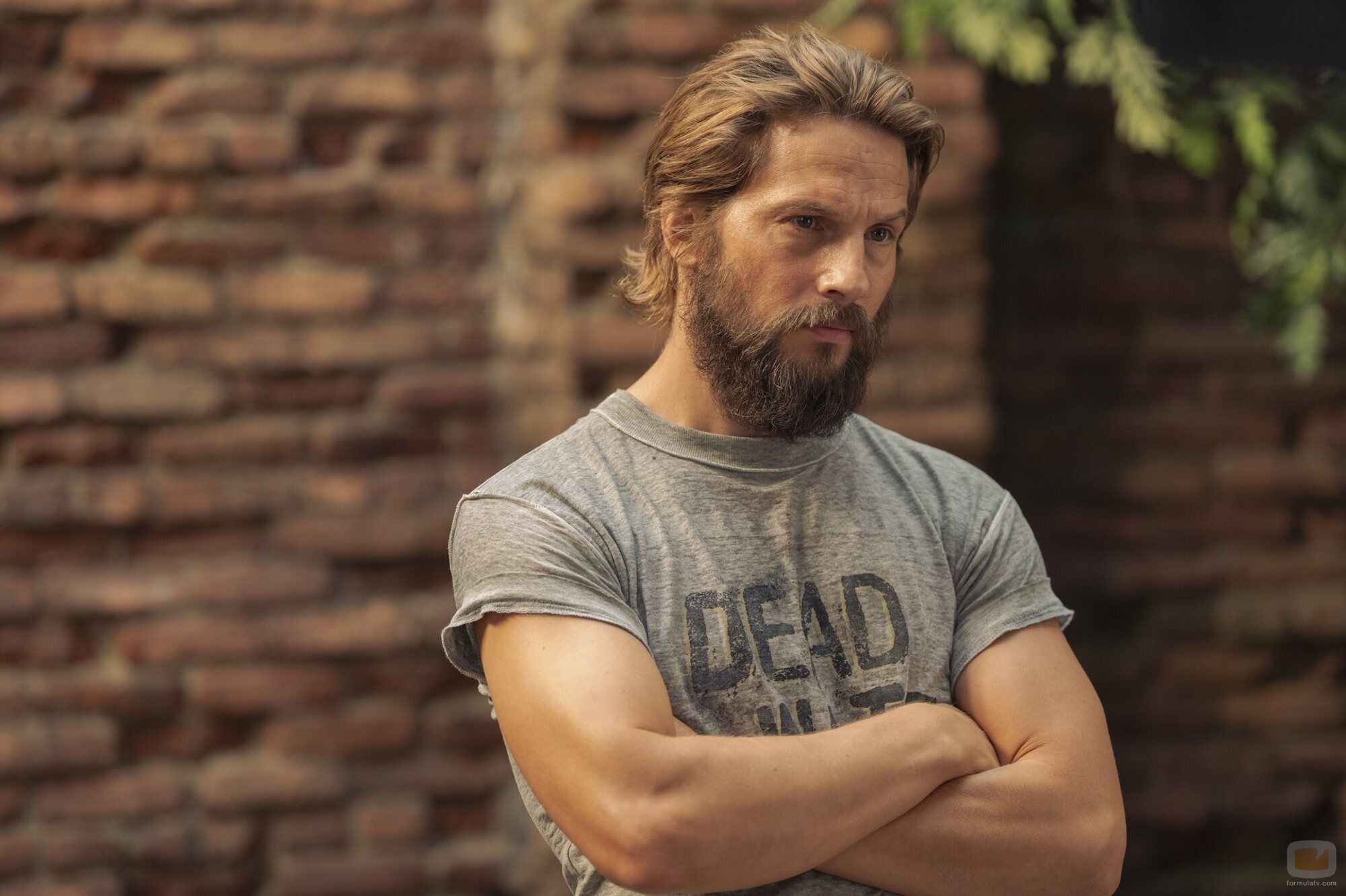 Logan Marshall-Green en 3x02 titulado 'Carrera de Ratas' de 'And Just Like That...'