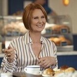 Cynthia Nixon en Capítulo 3 titulado 'Carrie Golightly' de 'And Just Like That...'