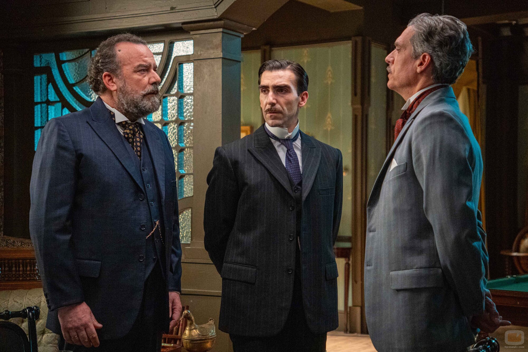 Manuel Regueiro y Guillermo Serrano en el 'Jueves 19 de junio de 2025' de 'La promesa'