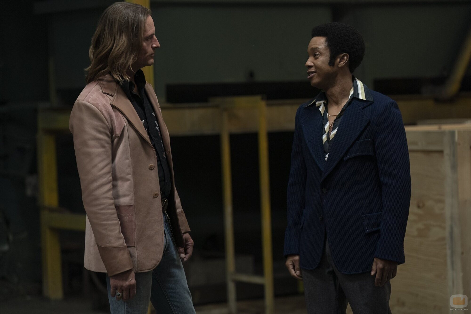 Josh Holloway en 1x04 titulado 'Criminalus Velocitus Super-sonicus' de 'Duster'