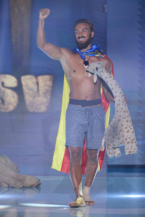 Borja González celebra como ganador de 'Supervivientes 2025'