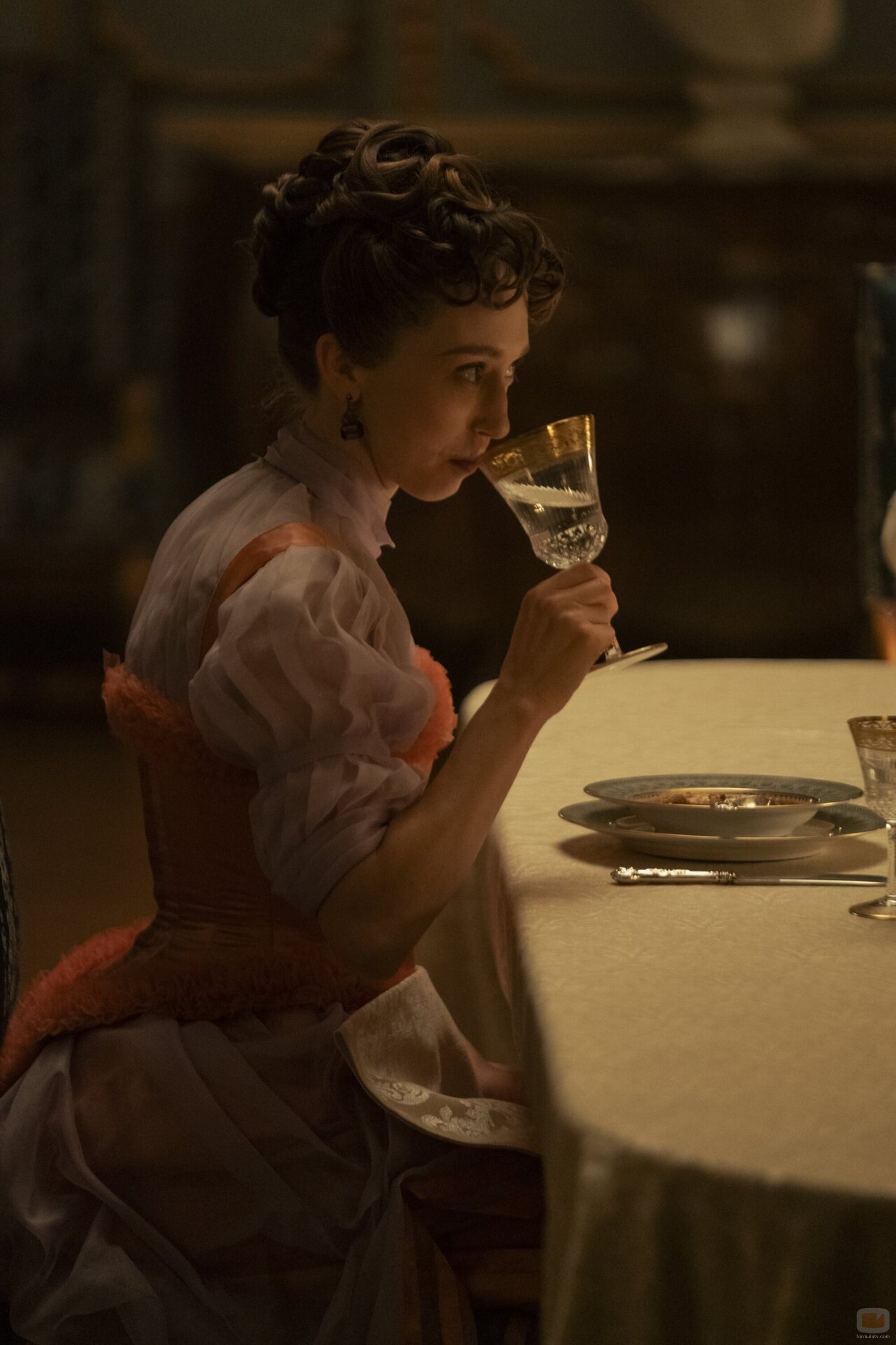 Taissa Farmiga en 3x01 titulado '¿Quién está al mando aquí?' de 'La edad dorada'