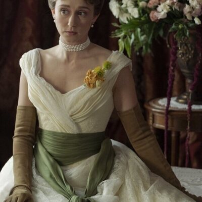 Taissa Farmiga en '¿Quién está al mando aquí?' de 'The Gilded Age'