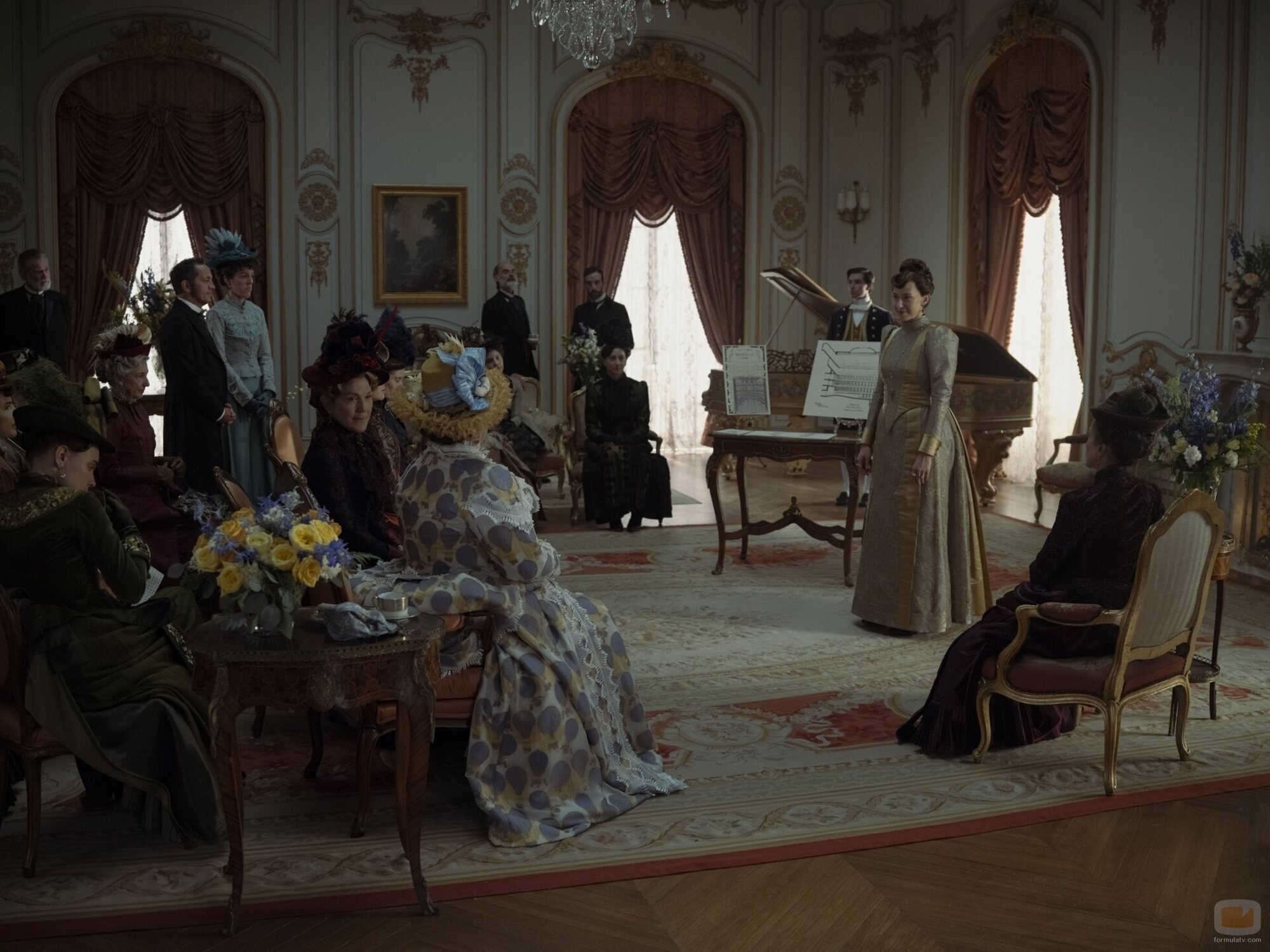 Carrie Coon en 3x01 '¿Quién está al mando aquí?' de 'La edad dorada'