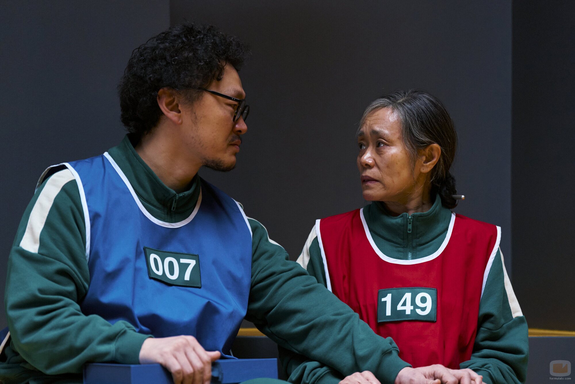 Yang Dong-geun y Kang Ae-shim en el 3x01 de 'Squid Game'