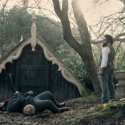 Sanjeev Bhaskar y Asim Chaudhry en 1x02 titulado 'Anfitriones imperfectos' de 'Sandman'
