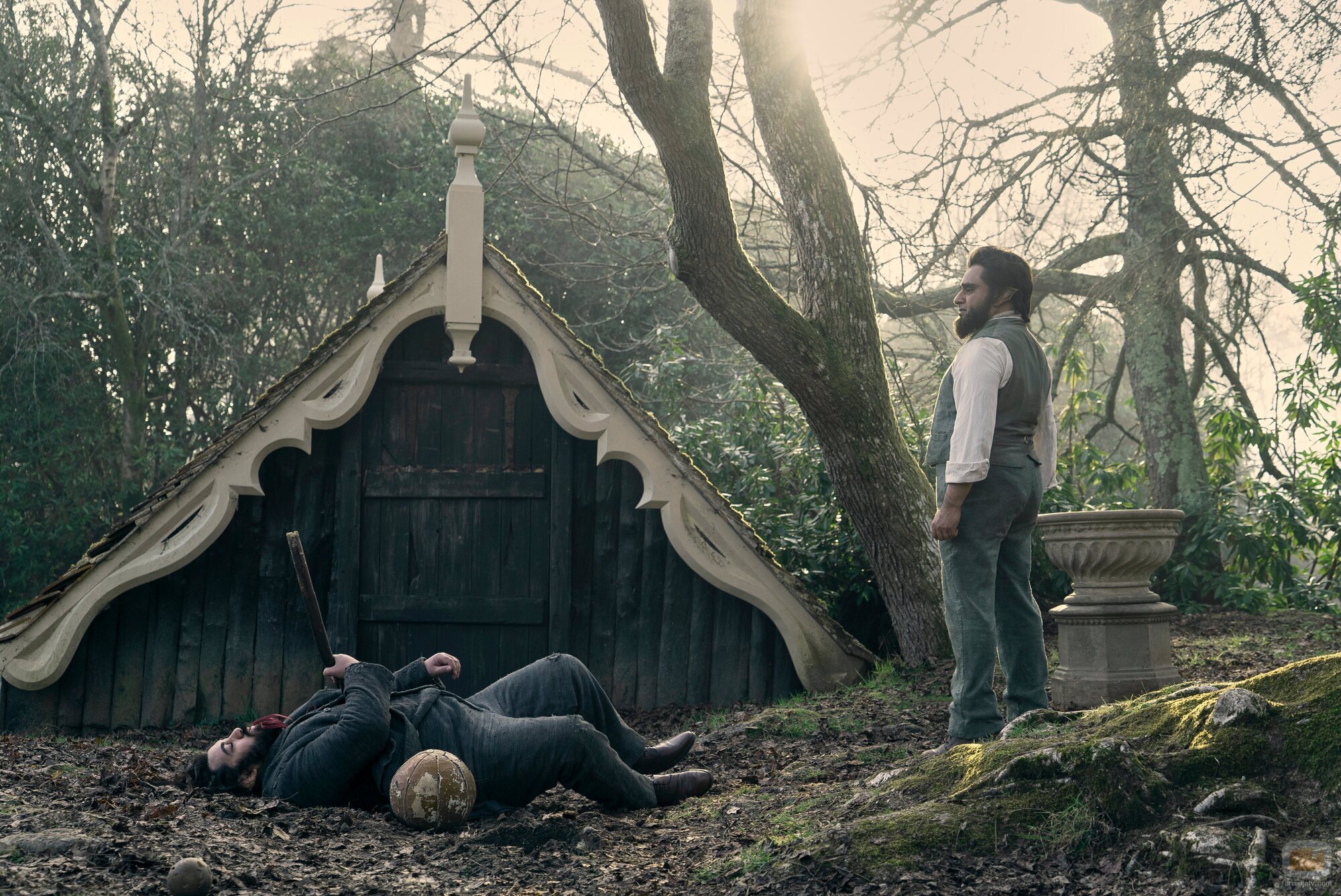 Sanjeev Bhaskar y Asim Chaudhry en 1x02 titulado 'Anfitriones imperfectos' de 'Sandman'