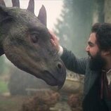 Asim Chaudhry en 1x02 titulado 'Anfitriones imperfectos' de 'Sandman'