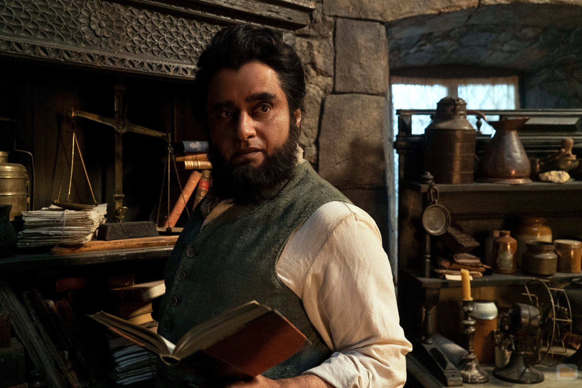 Sanjeev Bhaskar en el 1x02 de 'Sandman'