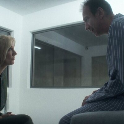 Joely Richardson y David Thewlis en 1x03 '... Sueña conmigo' de 'Sandman'
