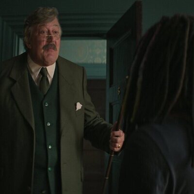 Stephen Fry en 'Coleccionistas' de 'Sandman'