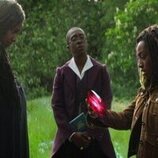 Vivienne Acheampong y Kyo Ra en la temporada 1 y el capítulo 10 de 'Sandman'