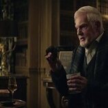 Derek Jacobi en 'Un sueño de mil gatos/Calíope' de 'The Sandman'