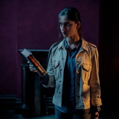 Amita Suman en Capítulo 11 titulado 'Un sueño de mil gatos/Calíope' de 'Sandman'