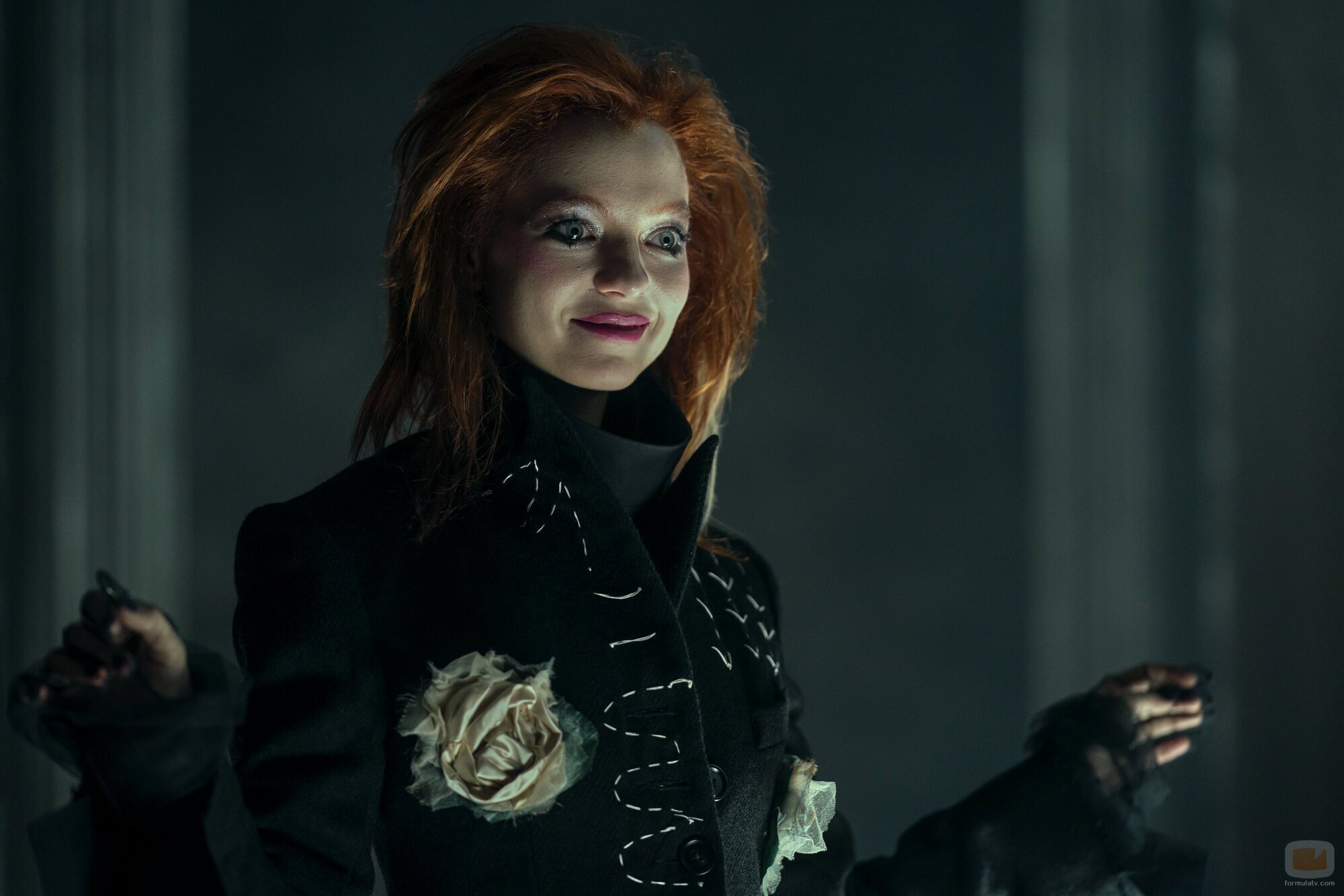 Esme Creed-Miles en 2x01 titulado 'Estación de nieblas' de 'Sandman'