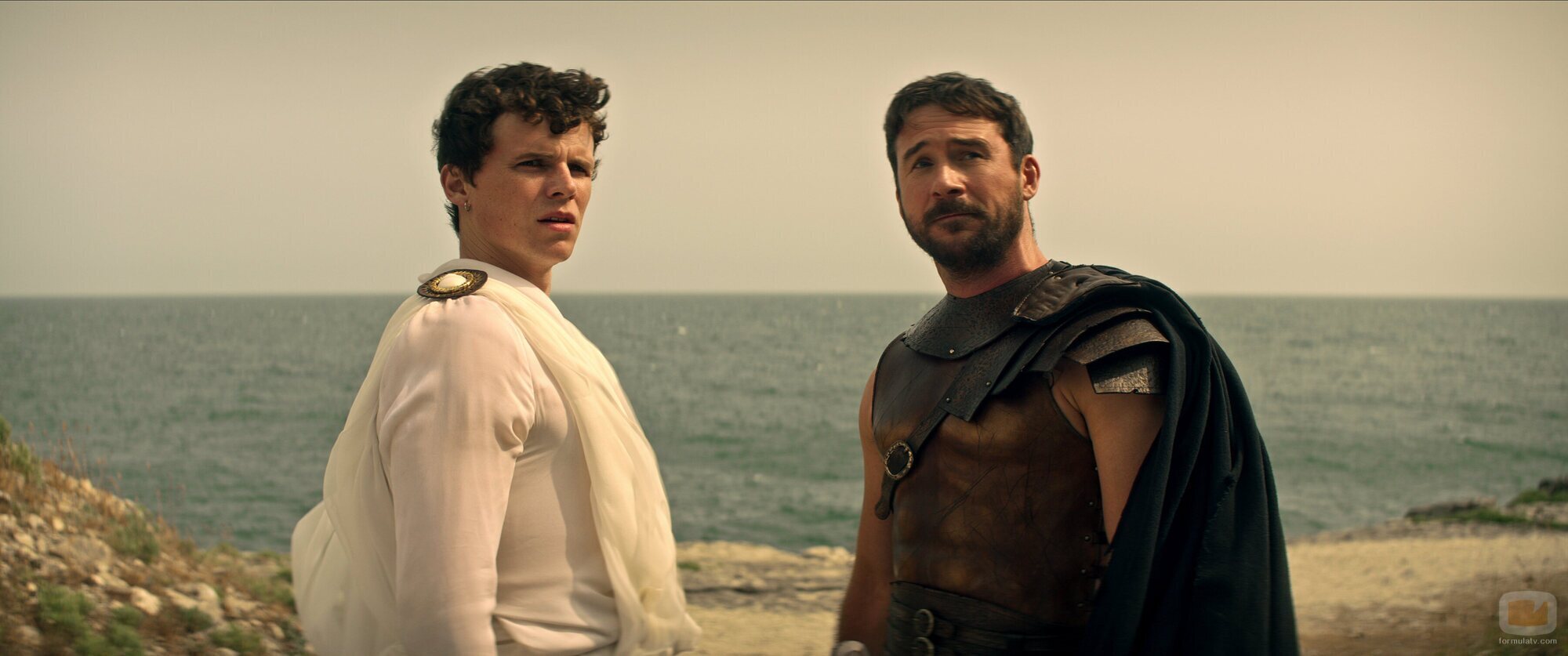 Barry Sloane y Ruairi O'Connor en el 2x05 de 'Sandman'