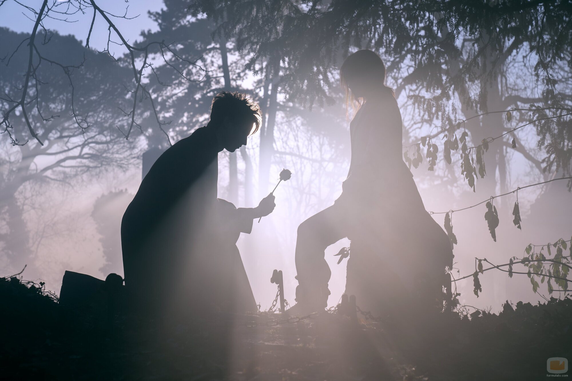 Esme Creed-Miles y Tom Sturridge en 2x06 'Sangre propia' de 'Sandman'