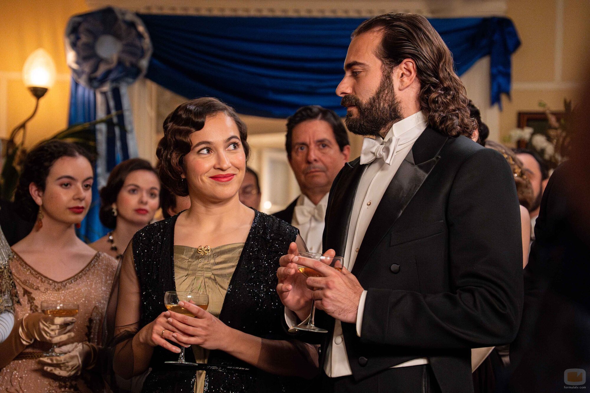 Carmen Asecas y Ibrahim Al Shami J. en Capítulo 134 titulado 'Viernes 27 de junio de 2025' de 'La promesa'